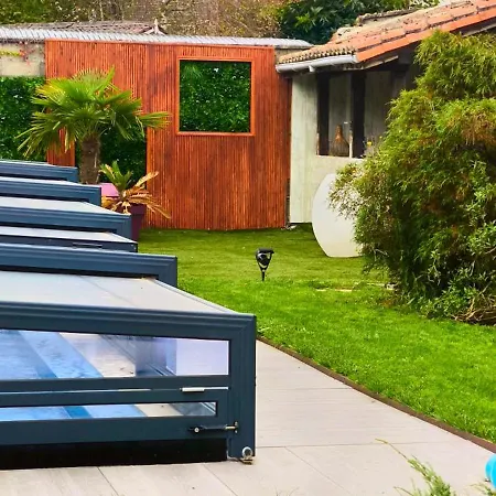 De Marthon, 10 Personnes Casa vacanze Marthon