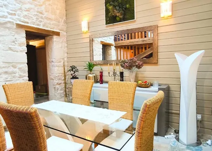 De Marthon, 10 Personnes